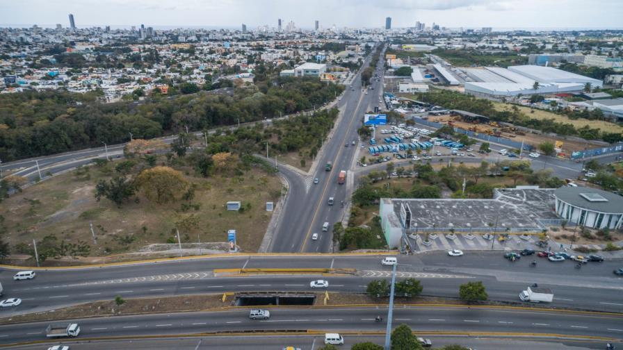 La gente se recoge por medidas ante coronavirus 