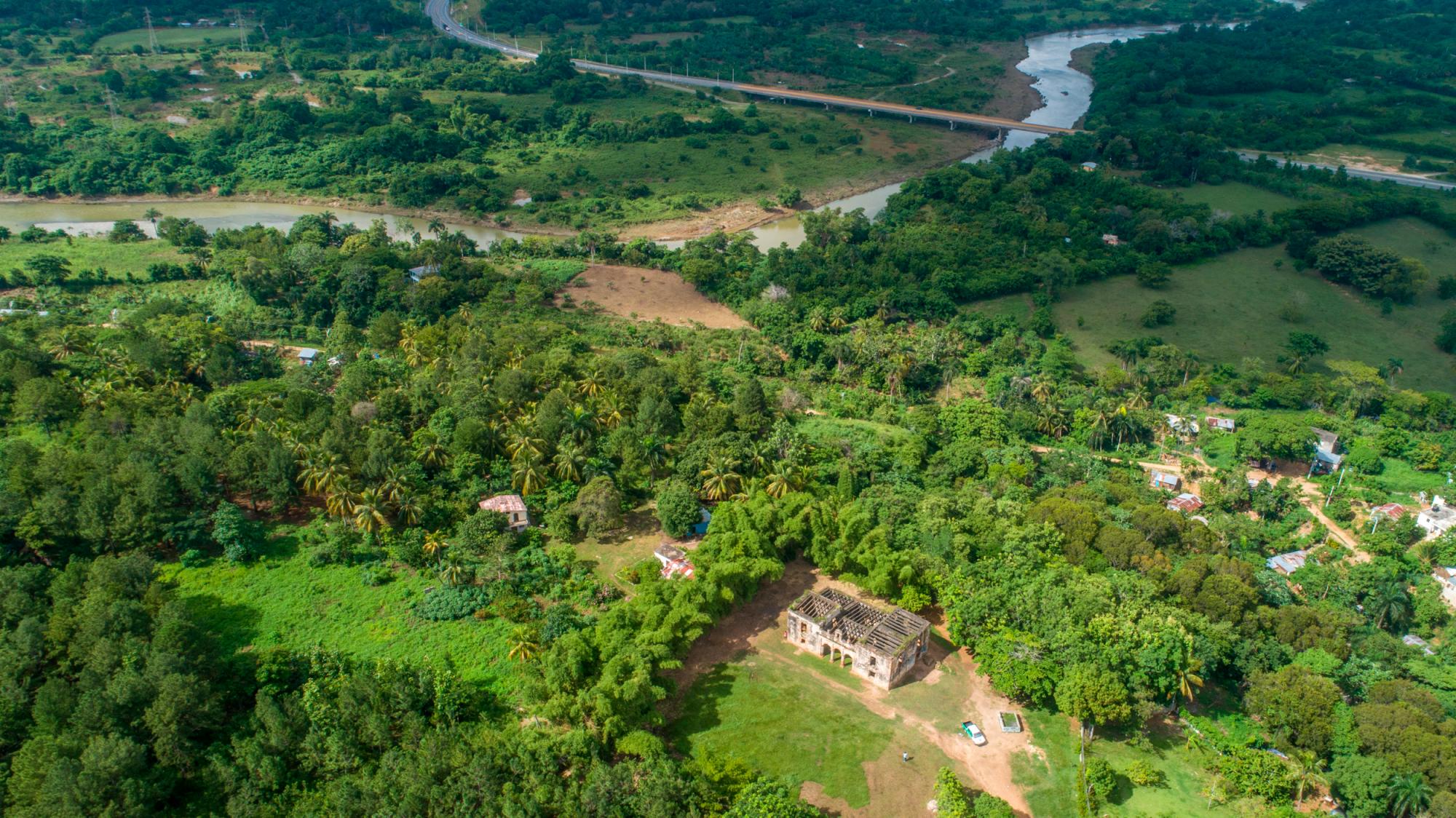 Al fondo el río Haina y la avenida Circunvalación 