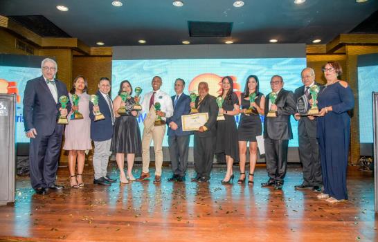 Diario Libre y 3 de sus periodistas ganadores del Premio Epifanio Lantigua