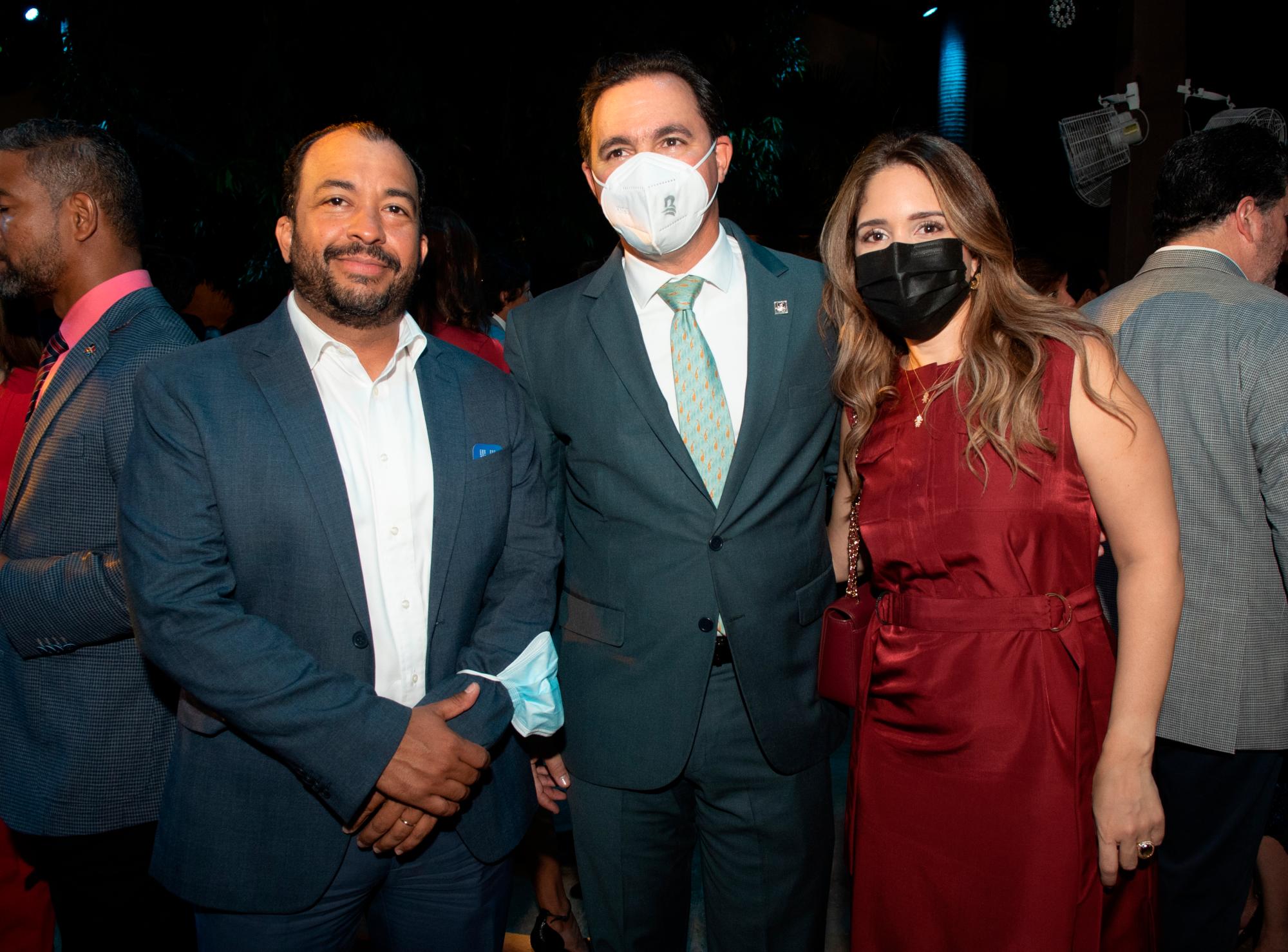Alexander Cabreja, Carlos Pou y Raquel Batista.