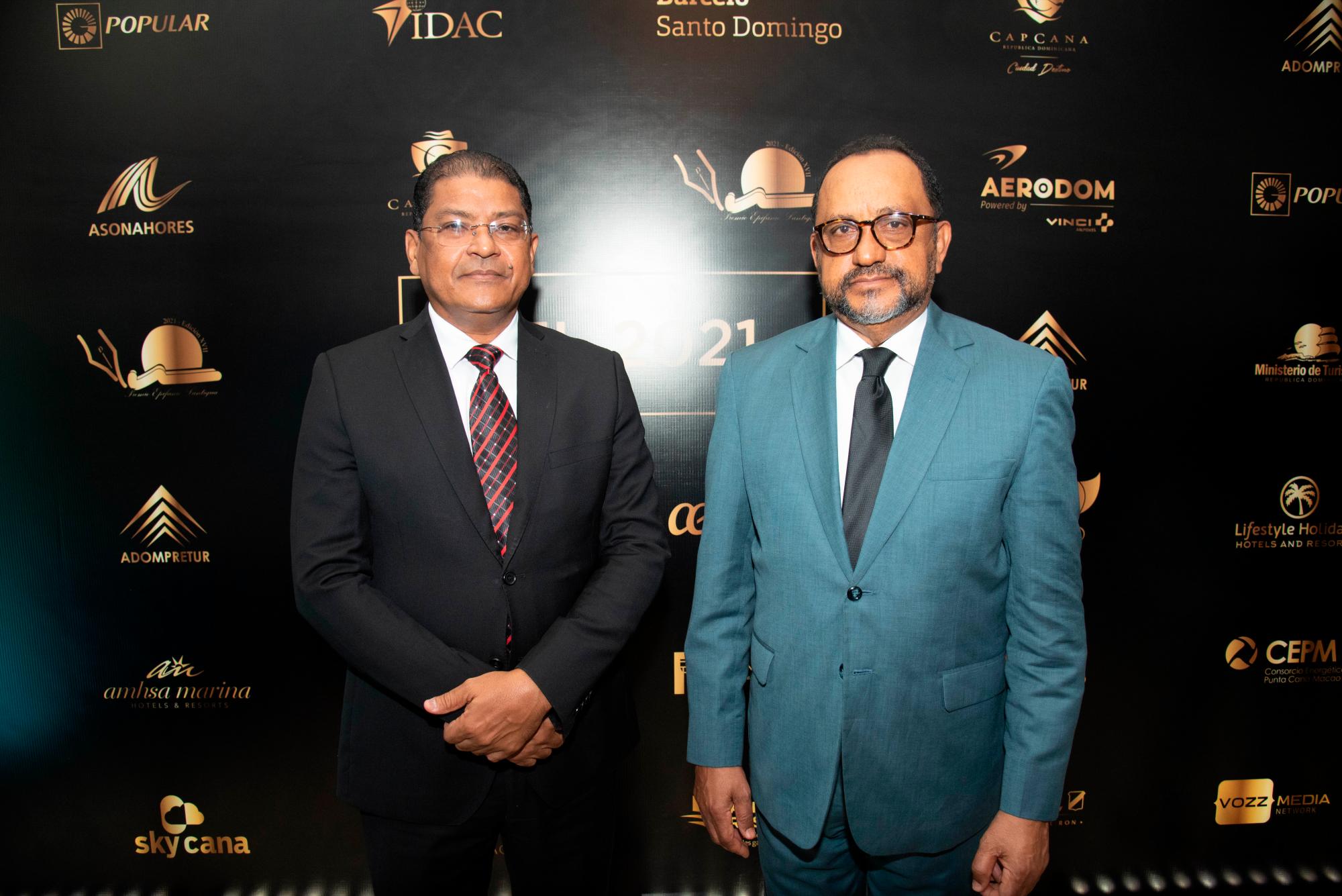 José Marica Reyes y Antoliano Peralta Romero 