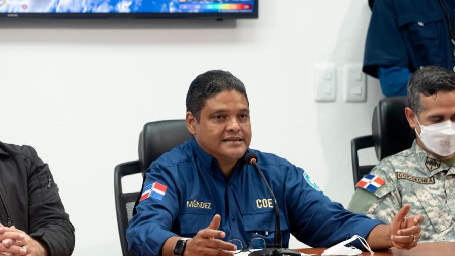 Gobierno prohíbe uso de playas, balnearios y piscinas hasta el martes