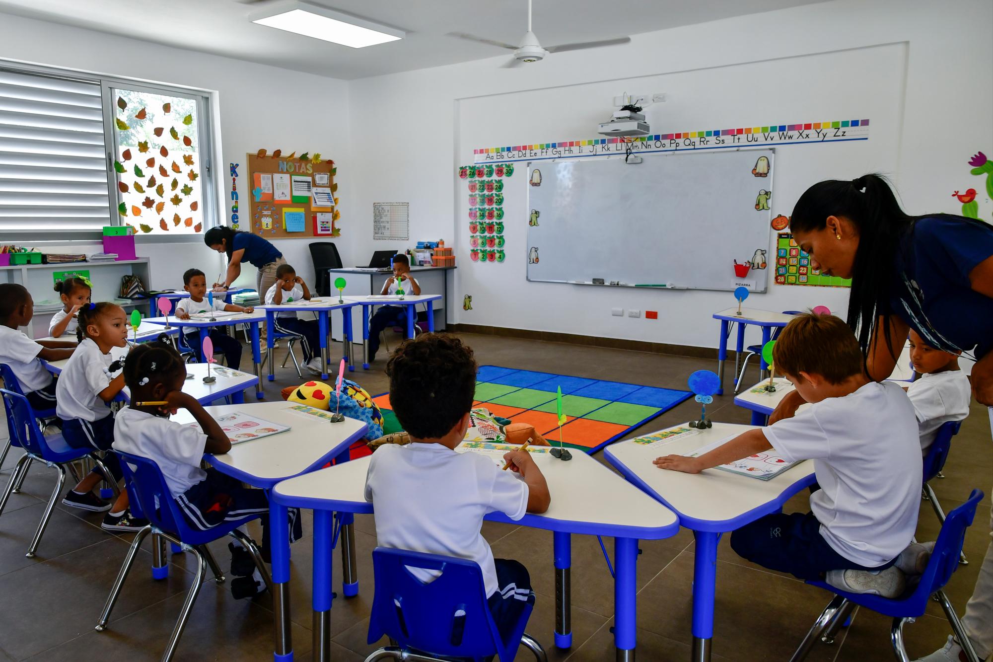 Estudiantes de Kindergarten, del Centro Educativo Caracolí.