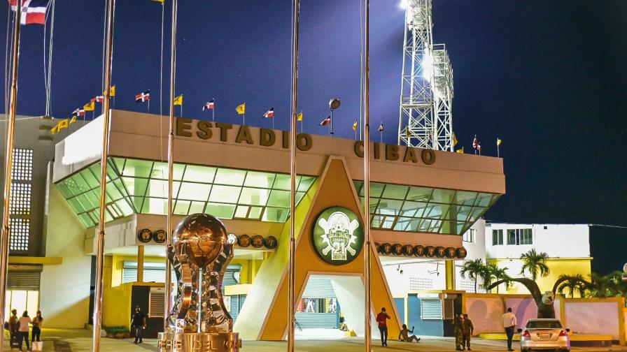 Las Águilas, limitadas al 50%, quieren más cuota para vender boletas Las Águilas, limitadas al 50%, quieren más cuota para vender boletas