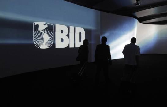Gobiernos de 17 países piden mantener fecha de elección de presidente del BID