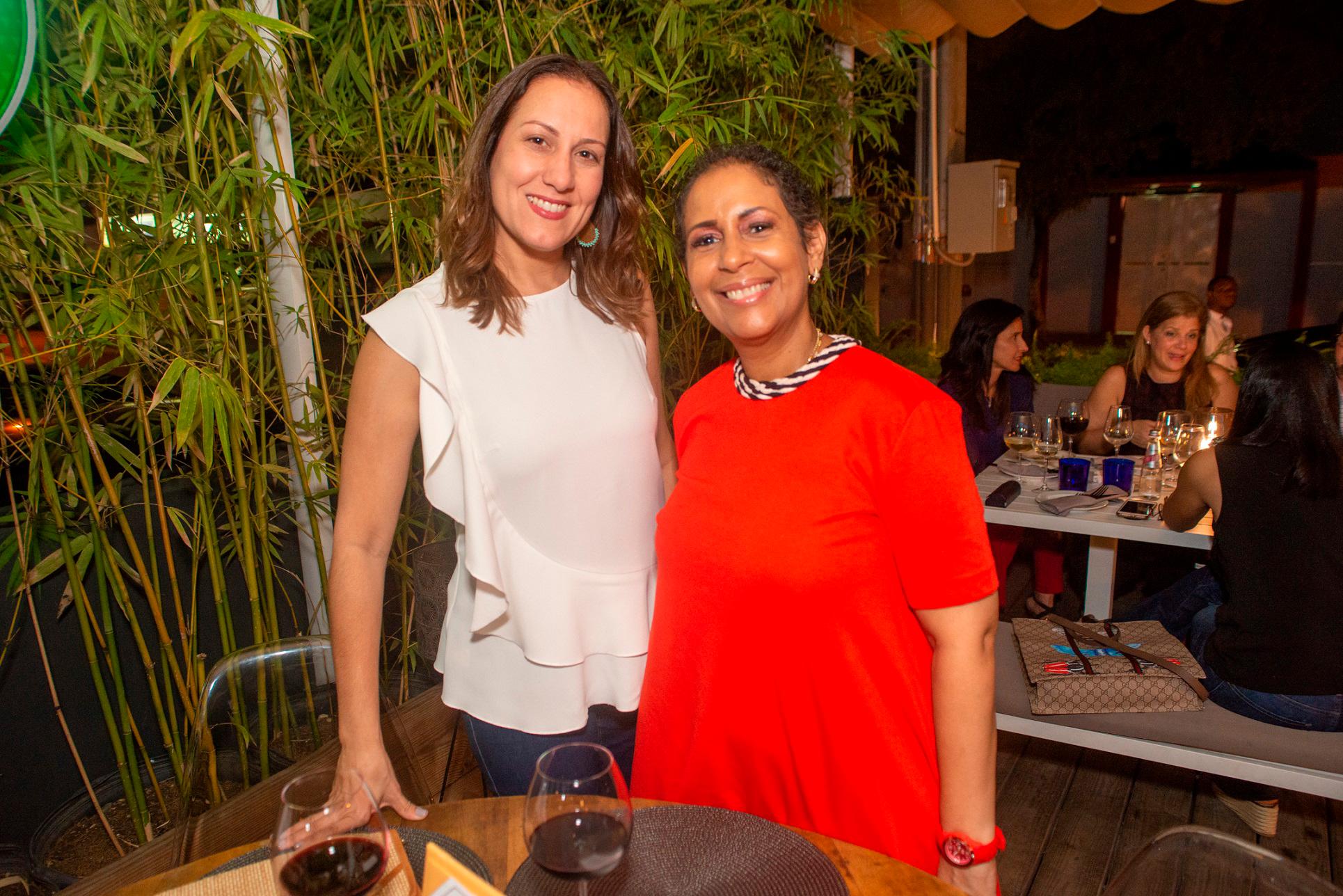 Nicole Rodríguez y Katiuska De Jesús.