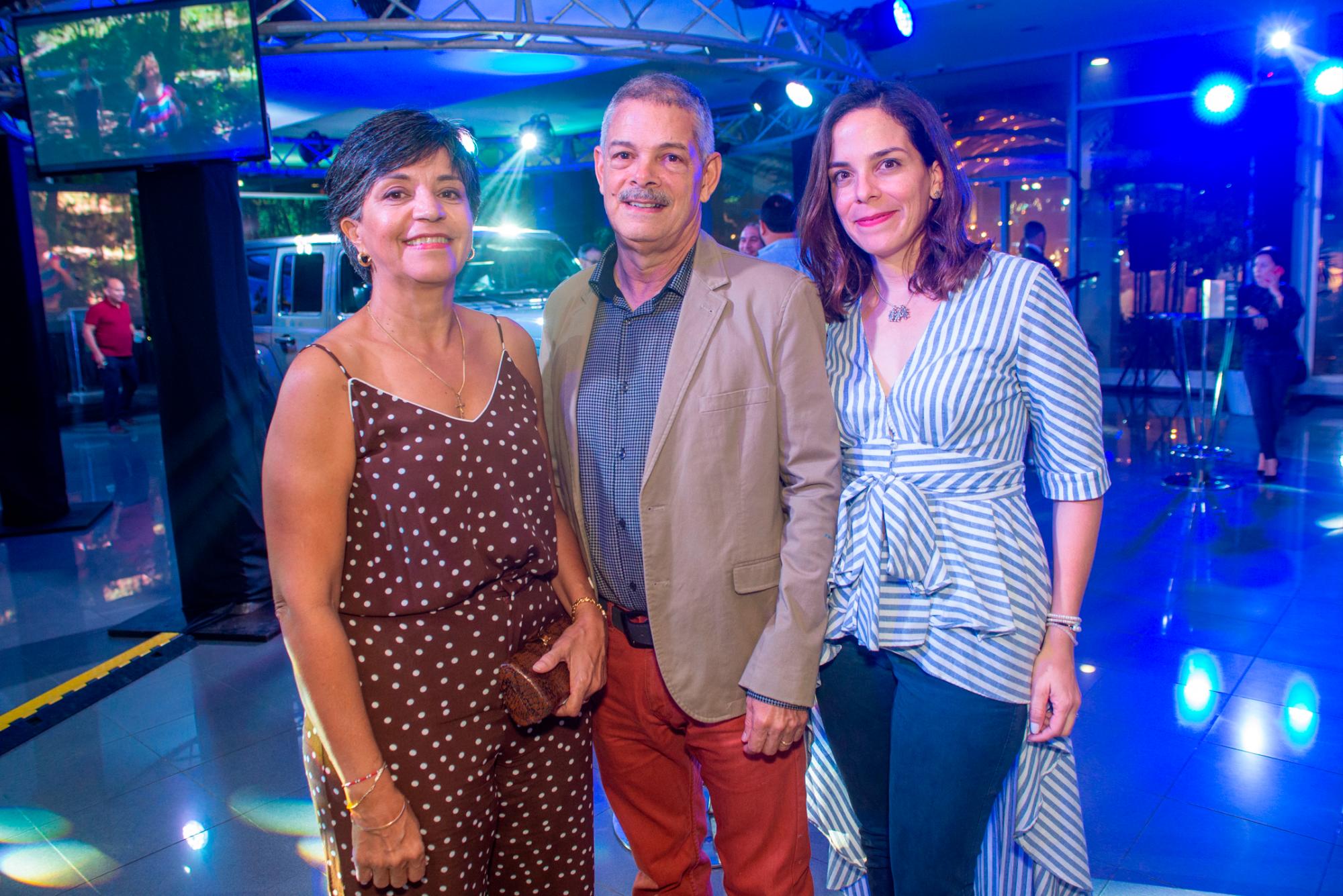 Katia Martínez, Francisco Gómez y Diana Gómez.