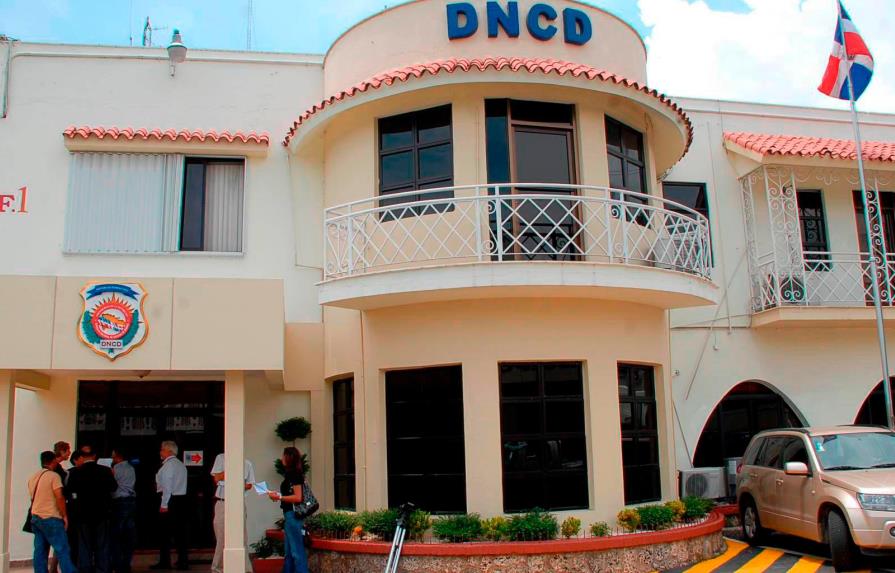 Asaltantes matan miembro de la DNCD en el sector 27 de Febrero