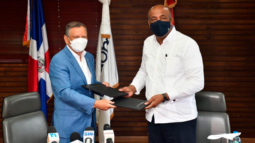 Refidomsa firma acuerdo de trabajo con Ministerio de Energía y Minas 