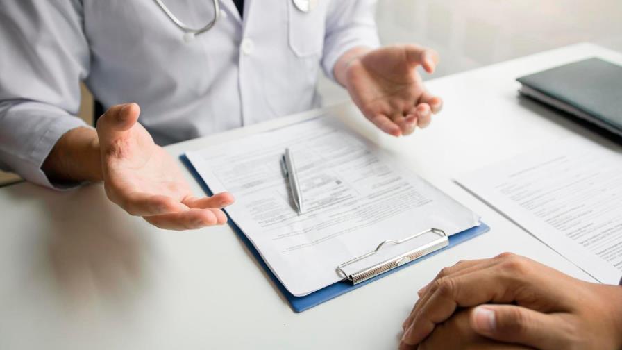 La importancia de realizar pruebas genéticas en pacientes con cáncer de colon La importancia de realizar pruebas genéticas en pacientes con cáncer de colon