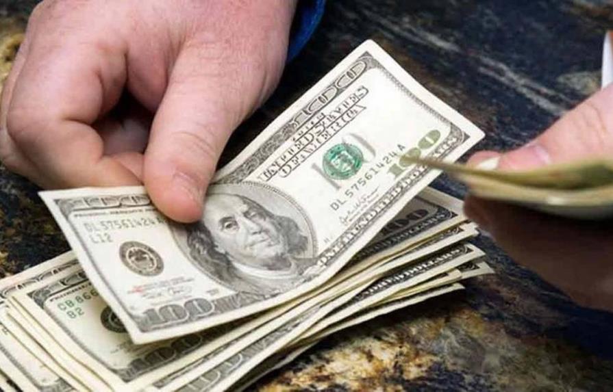 Venta del dólar sobrepasa los RD$55 por US$1 en algunas entidades financieras