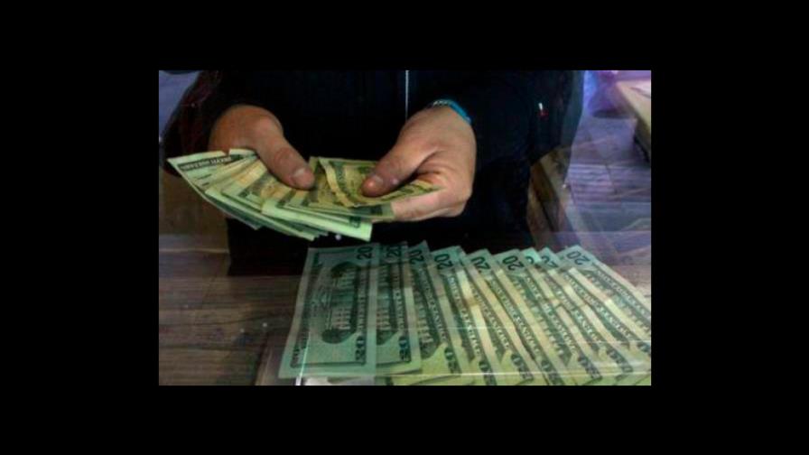 Gobierno intenta bajar presión sobre cuentas fiscales con recompra de deuda Gobierno intenta bajar presión sobre cuentas fiscales con recompra de deuda