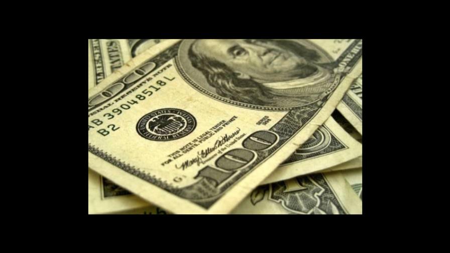 El dólar rompe la barrera de los 6,000 bolívares en las mesas de cambio