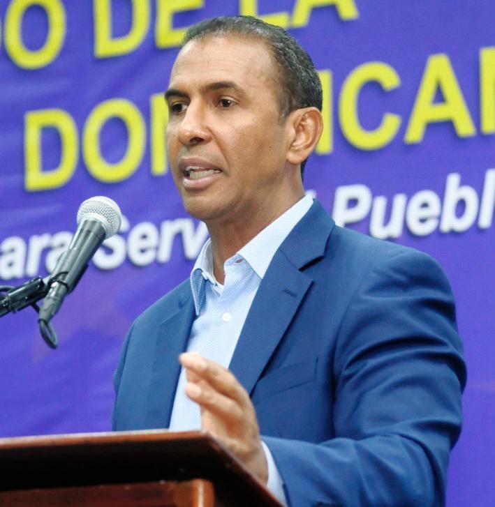 Domingo Contreras aboga porque se expresen las bases del PLD