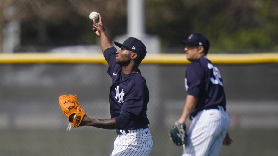 Envían mensajes de aliento al lanzador Domingo Germán