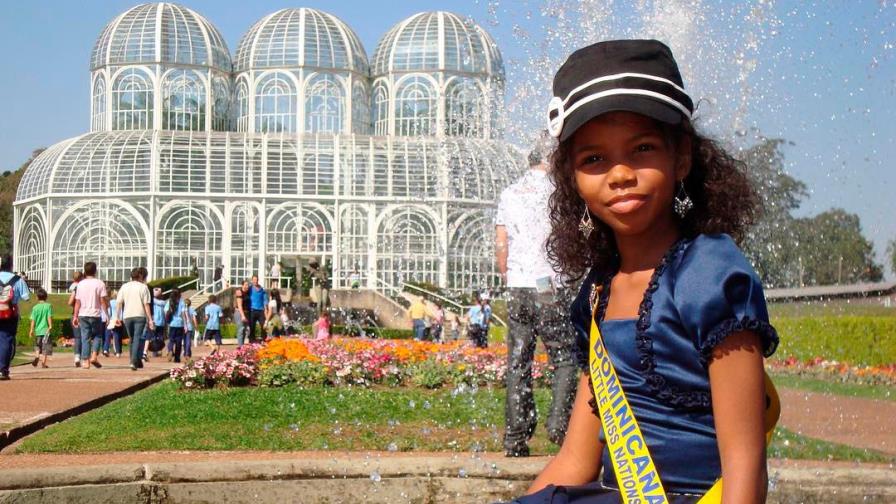 Clauvid Dály ganó concurso de belleza en Brasil