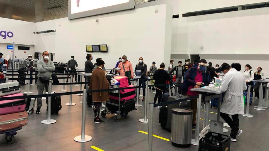 Cancillería trae al país 125 dominicanos varados por coronavirus