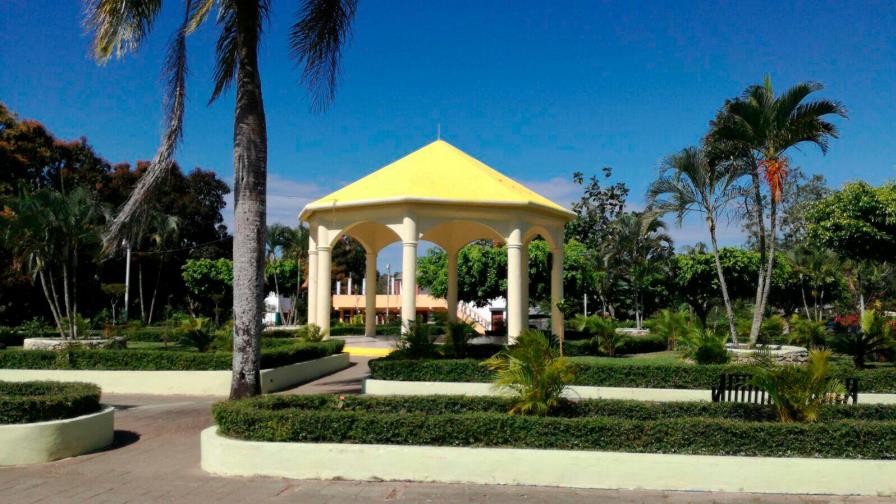 Comunidad con más de 30 años sin acueducto pide al presidente Medina no retirarse sin cumplir su sueño 