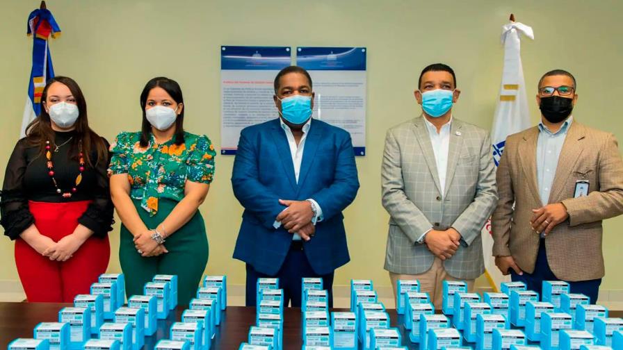 Gabinete de Política Social entrega donación de medicamentos al Incart