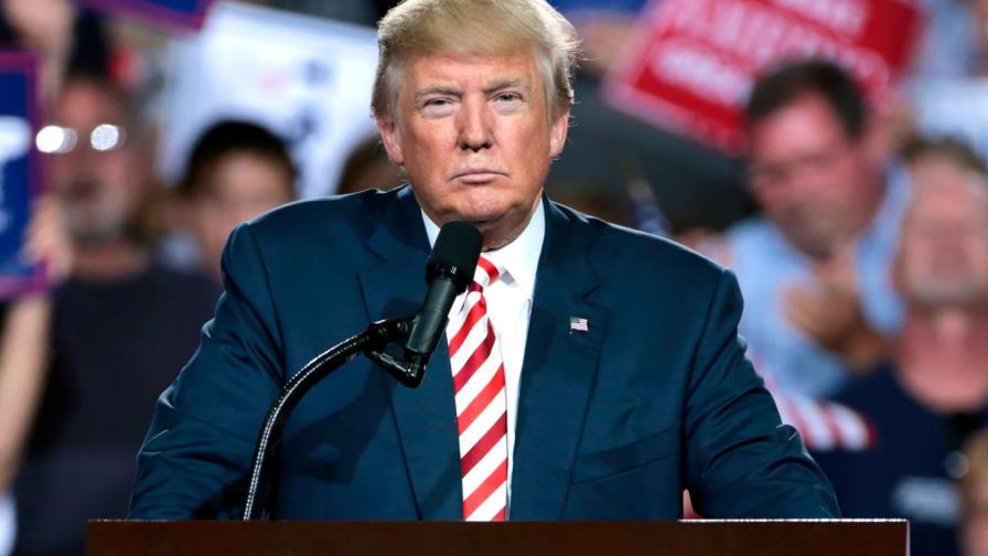 Trump reclutó a alguaciles para arrestar a indocumentados, según el Post