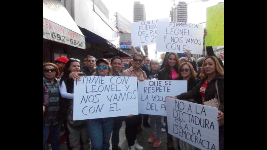 “Donde vaya Leonel  nos vamos con él”, seguidores se movilizan en Alto Manhattan
