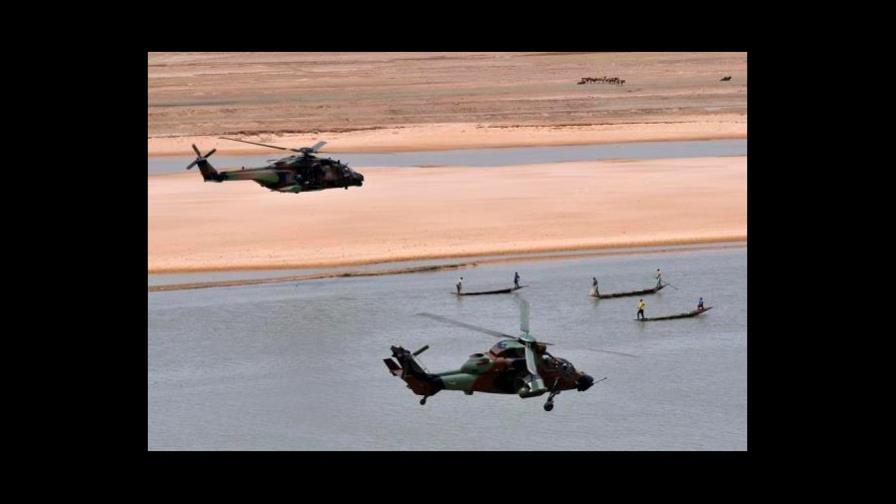 Trece militares franceses mueren en Mali en el choque de dos helicópteros Trece militares franceses mueren en Mali en el choque de dos helicópteros