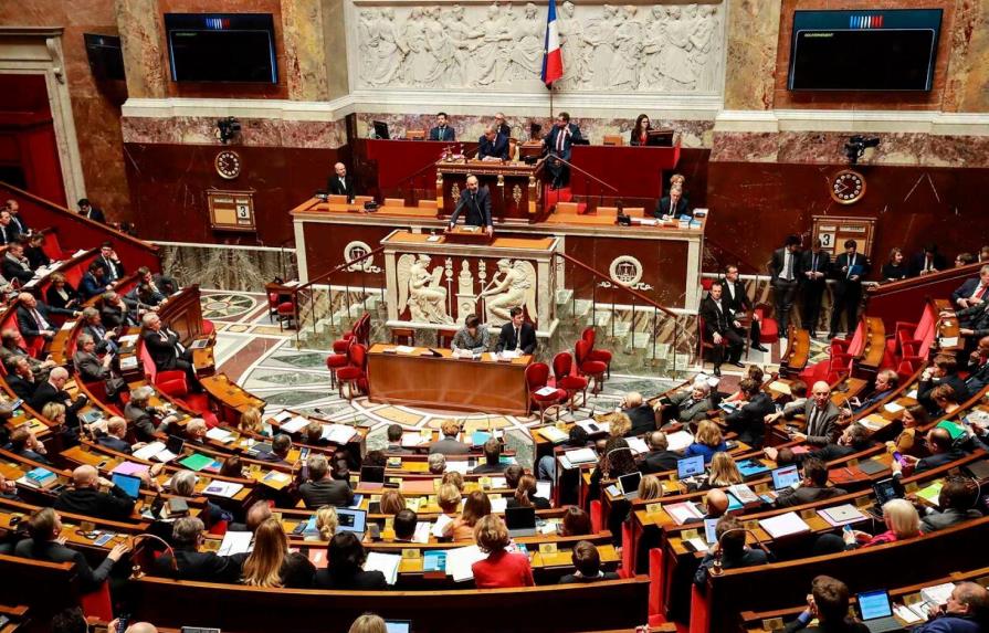 Parlamento francés no logra votar proyecto de ley sobre eutanasia