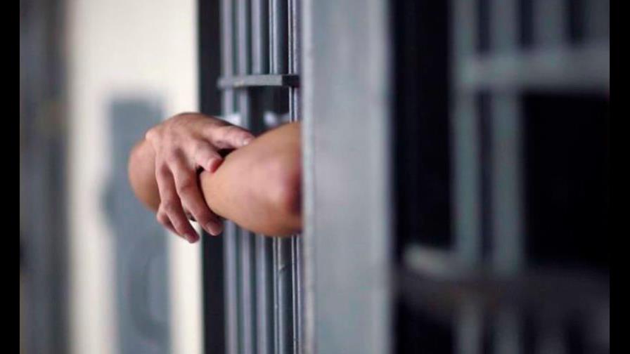 Tres meses de prisión a “youtuber” marroquí por denunciar el turismo sexual