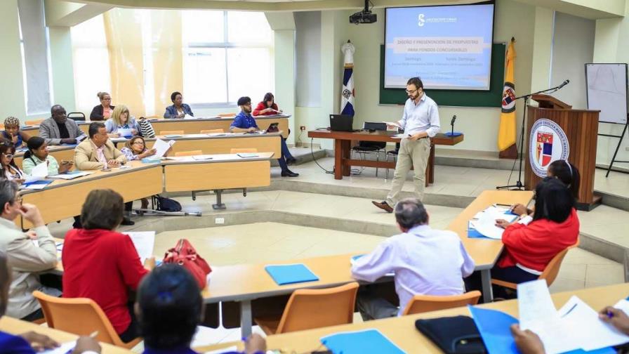 Asociación Cibao presenta Fondos Concursables por RD$7 millones Asociación Cibao presenta Fondos Concursables por RD$7 millones