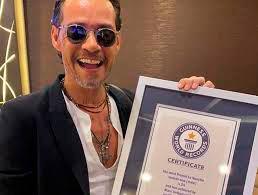 Marc Anthony recibe su tercer Récord Guinness