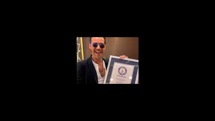Marc Anthony recibe su tercer Récord Guinness