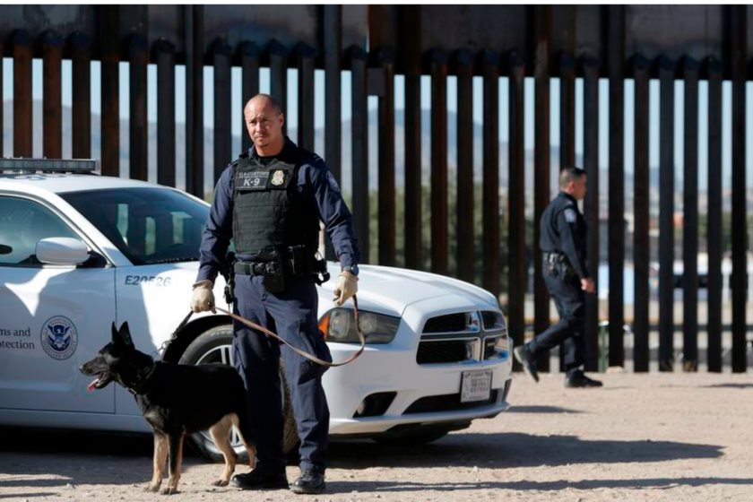 Migrantes intentan cruces ilegales hacia Estados Unidos en coches particulares
