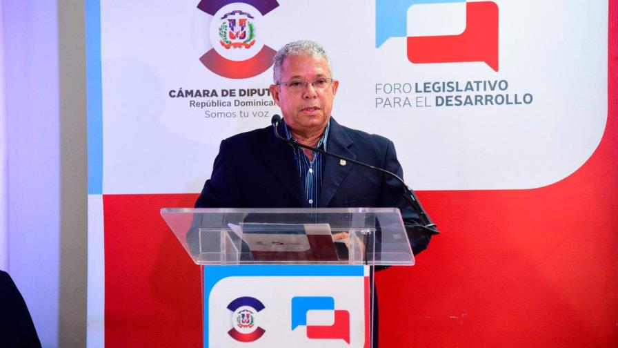 Exdiputado por Bahoruco Rafael Méndez renuncia de las filas del PLD Exdiputado por Bahoruco Rafael Méndez renuncia de las filas del PLD