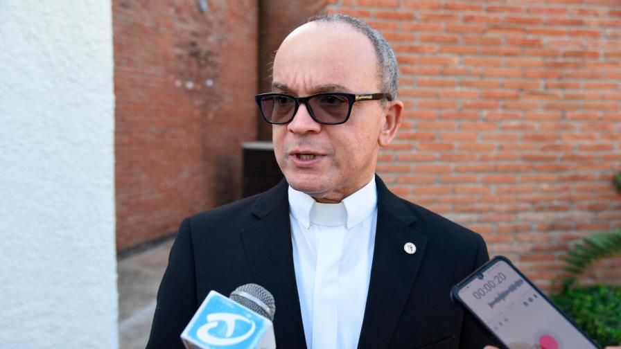 Rector PUCMM exhorta acudir a votar en masa y en calma Rector PUCMM exhorta acudir a votar en masa y en calma