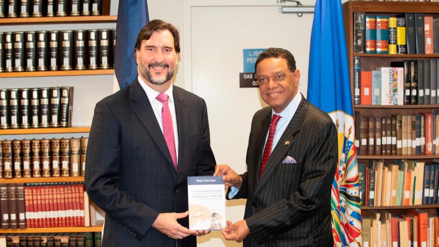Néstor Cerón Suero publica “las observaciones de la OEA en la RD 1962-2016”