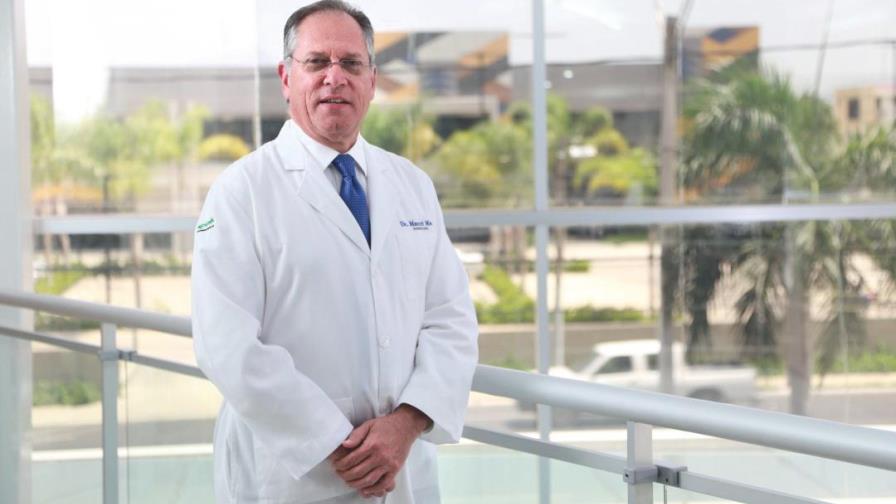 Dr. Marcel Morel: “Una mamografía a tiempo puede salvar una vida”