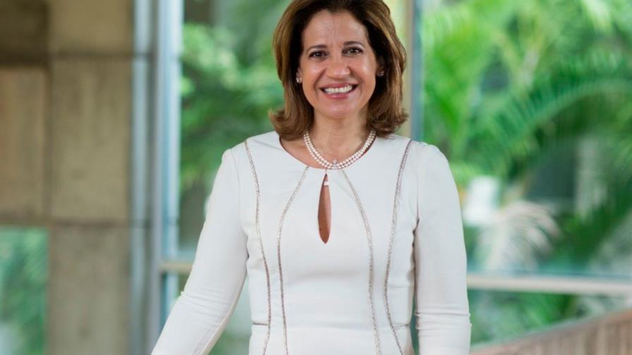Designan nueva presidenta de Fundación Madre y Maestra
