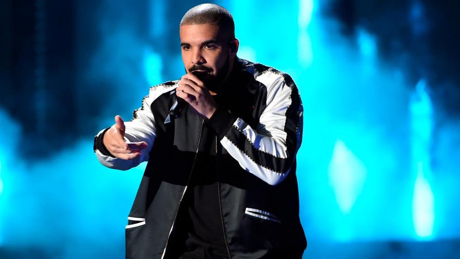 Drake, el más escuchado en Spotify en 2018, y  Cardi B en tercera posición