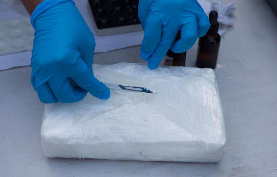 Incautan 2,667 kilos de cocaína colombiana en República Dominicana y El Salvador 