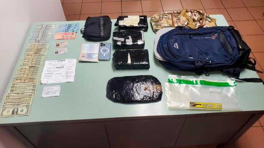DNCD apresa hombre en aeropuerto de Puerto Plata con droga DNCD apresa hombre en aeropuerto de Puerto Plata con droga
