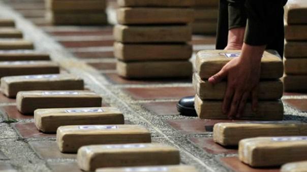 Incautan en Italia casi una tonelada de cocaína escondida en mejillones provenientes de Chile