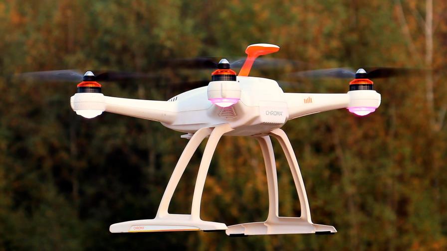 Drones sobrevuelan china para rociar desinfectante