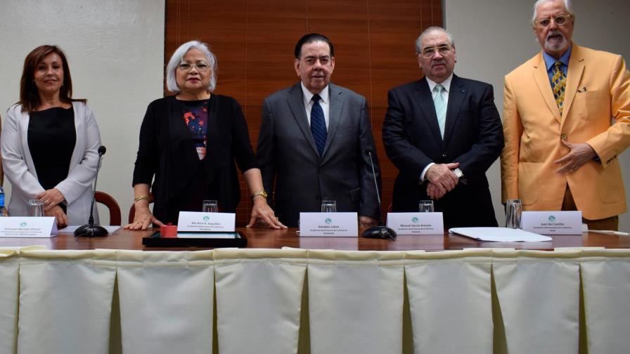 Consuelo Naranjo resalta la grandeza de Pedro Henríquez Ureña