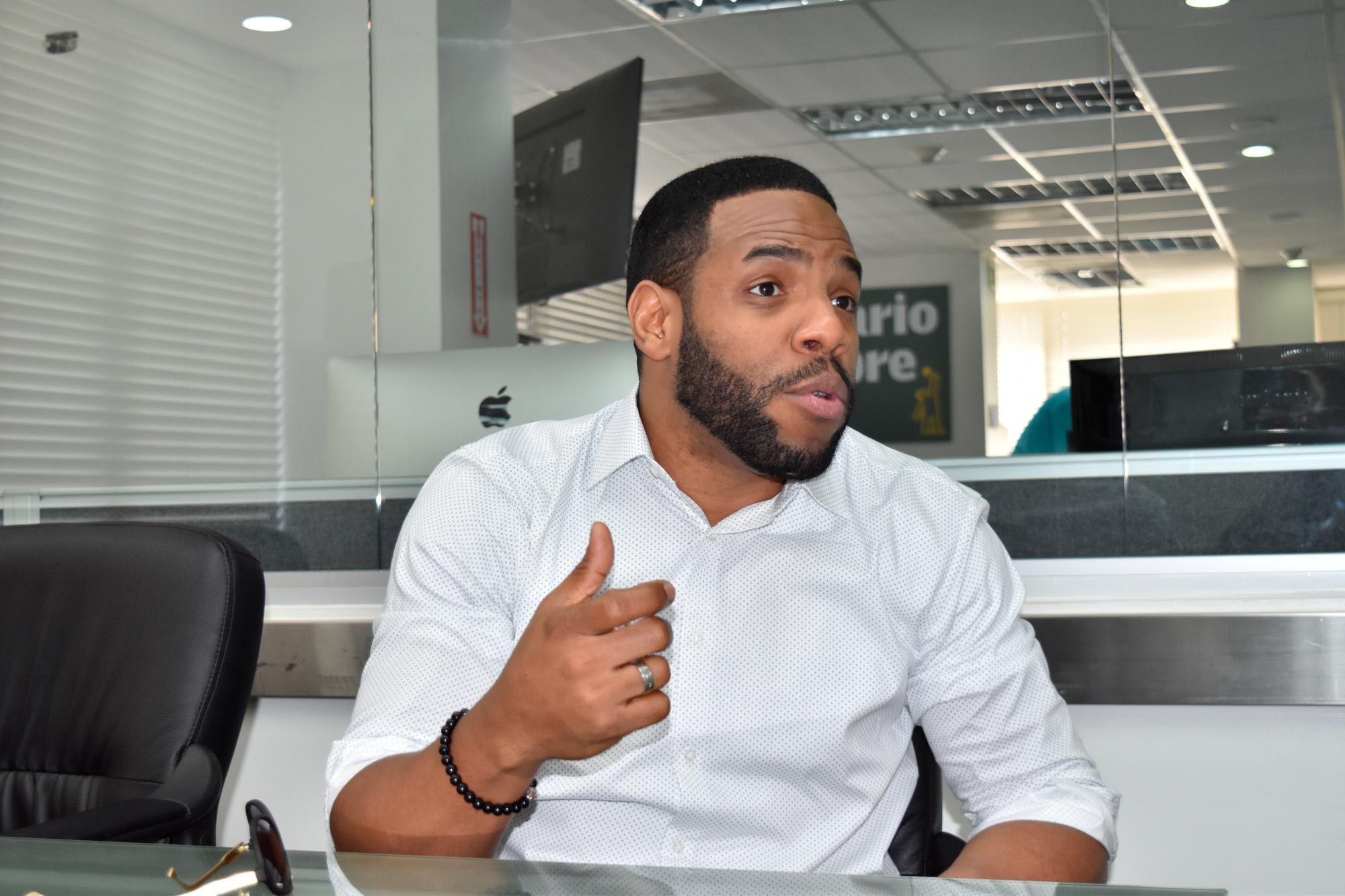 El Montuno aconsejó a los jóvenes a no dejar de lado sus sueños porque otros digan que no pueden