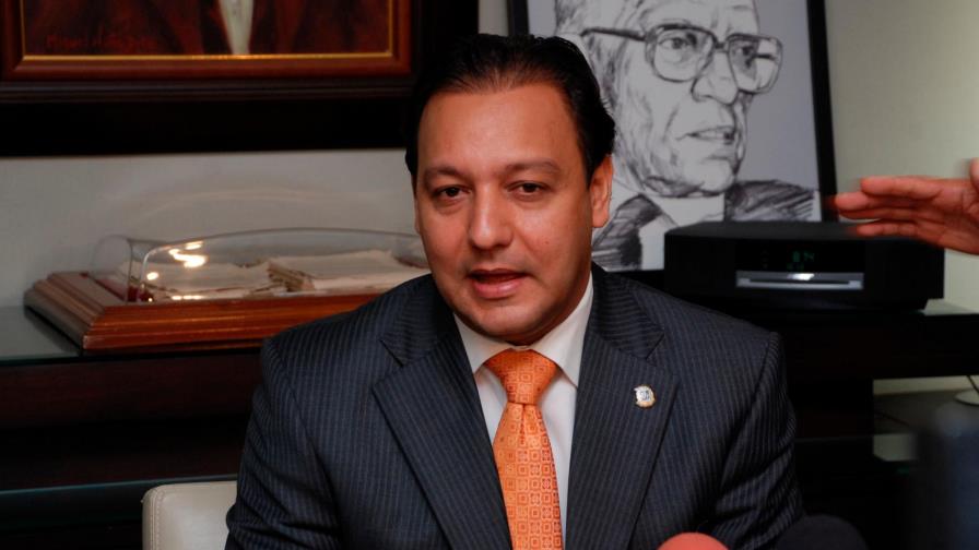 Abogados de Abel Martínez depositan otra querella contra fiscal de Santiago Abogados de Abel Martínez depositan otra querella contra fiscal de Santiago