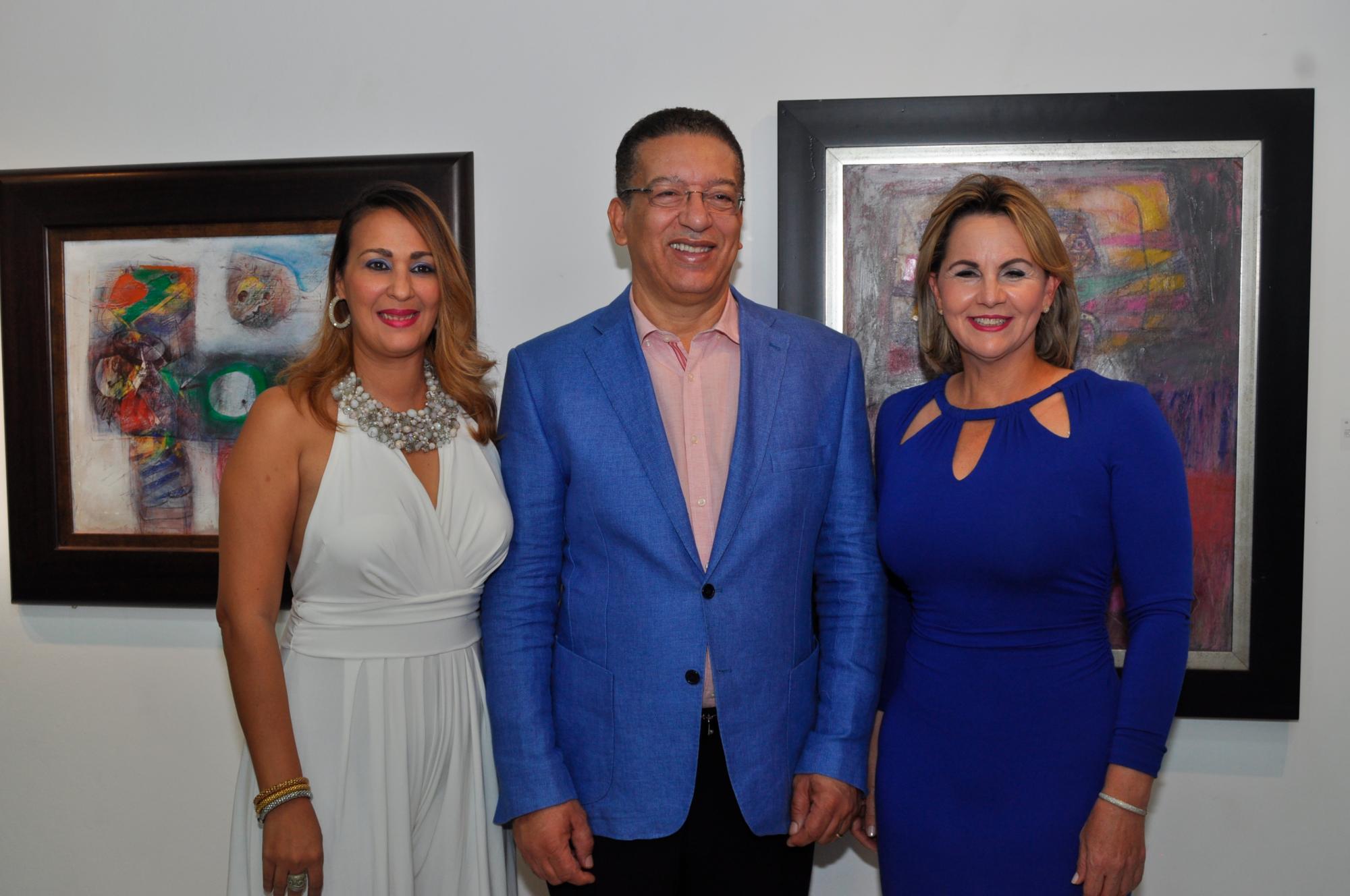 Michelle Nin, Jhonny Jones y Gianni Paulino.