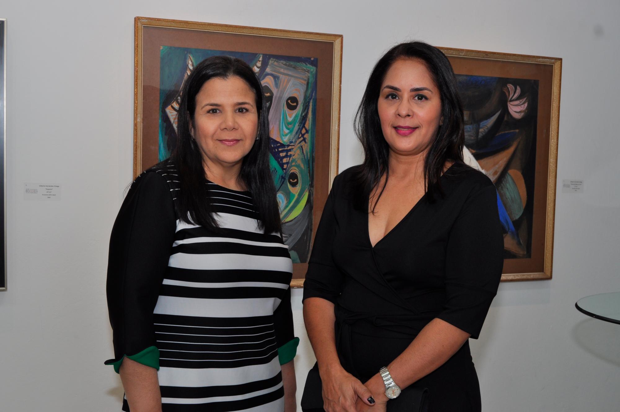 Bárbara Cordero y Martha de Ruiz. 