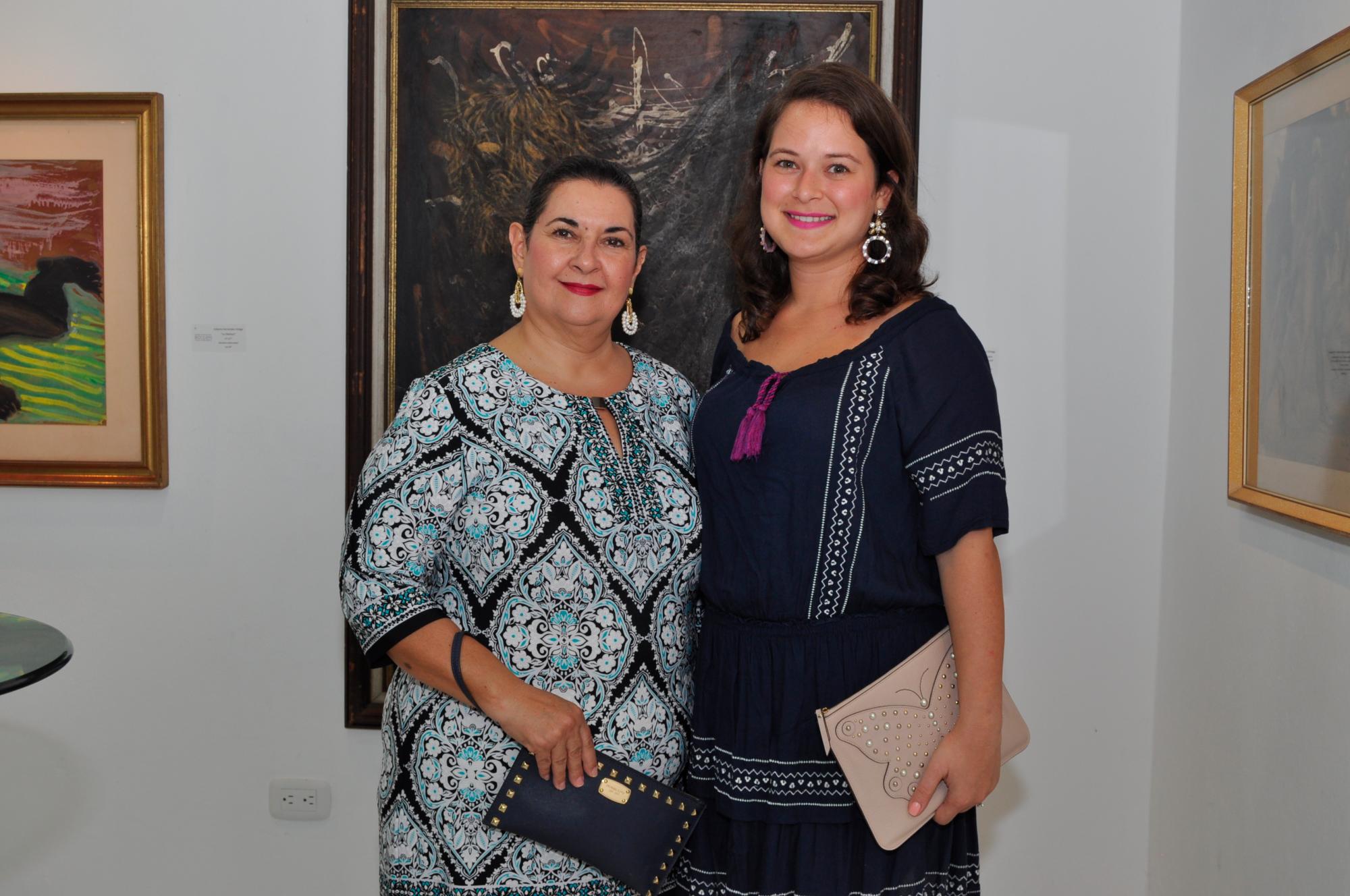 Celia Batres y Stephanie Miladeh Batres.