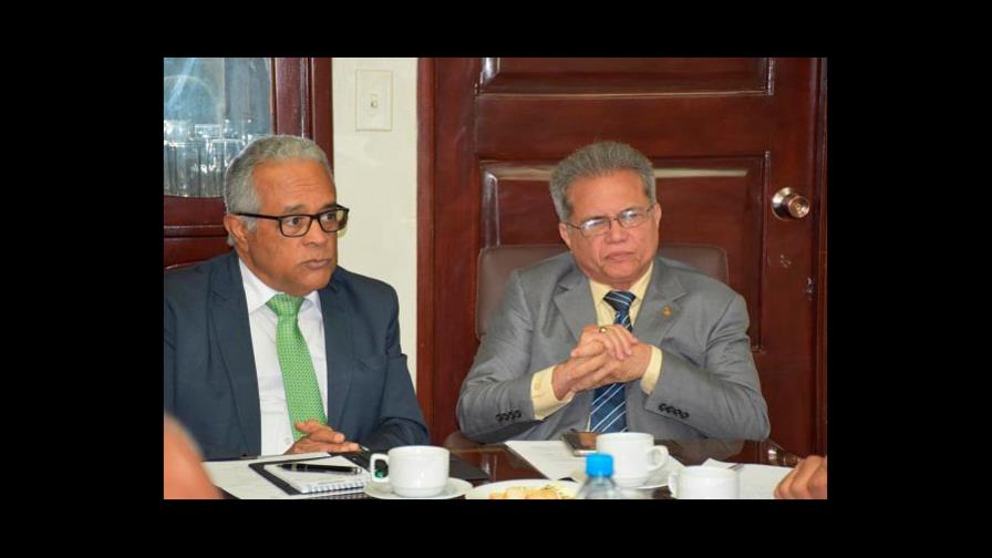 Ministro de Salud Pública y CMD se ponen de acuerdo en varios puntos; no incluyen aumento salarial