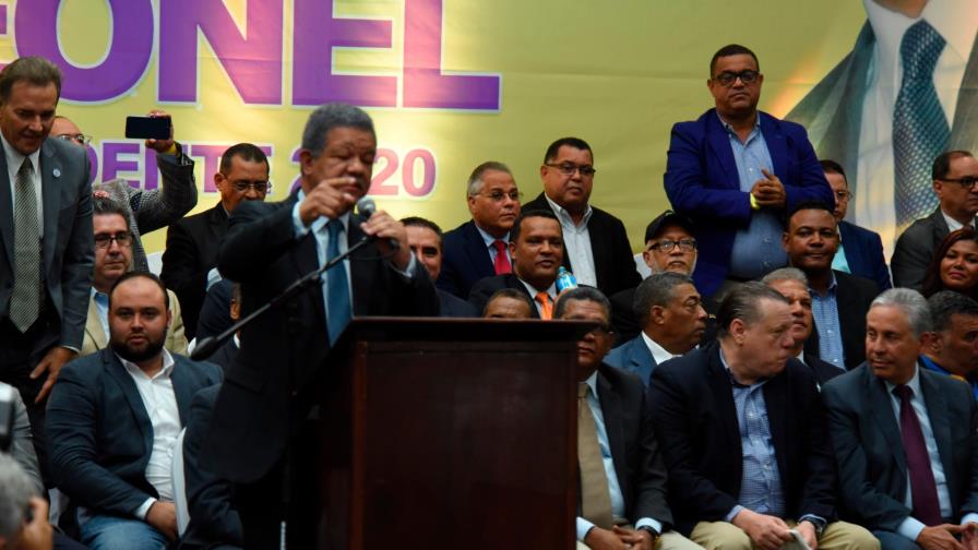 Leonel reitera “no hay marcha atrás para defender la Constitución de la República” Leonel reitera “no hay marcha atrás para defender la Constitución de la República”